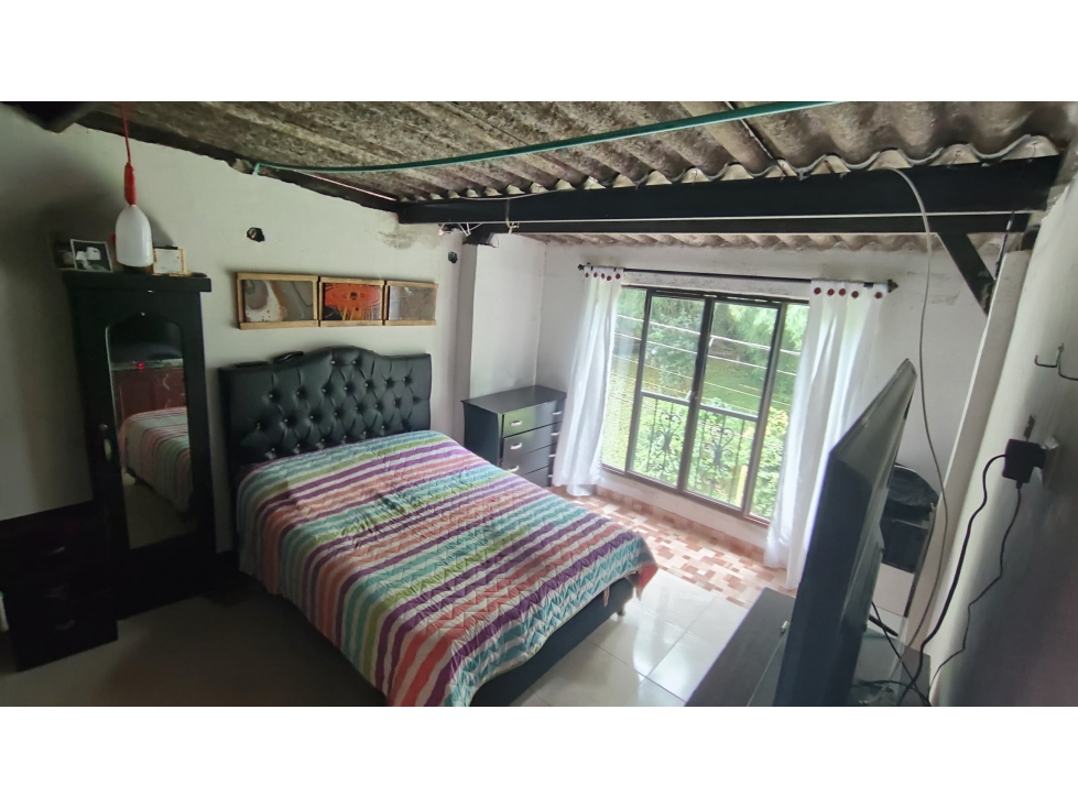 SE VENDE CASA DE 3 PISOS EN DOSQUEBRADAS — foto 2