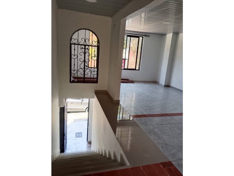 SE VENDE HERMOSA CASA CON RENTA EN DOSQUEBRADAS
