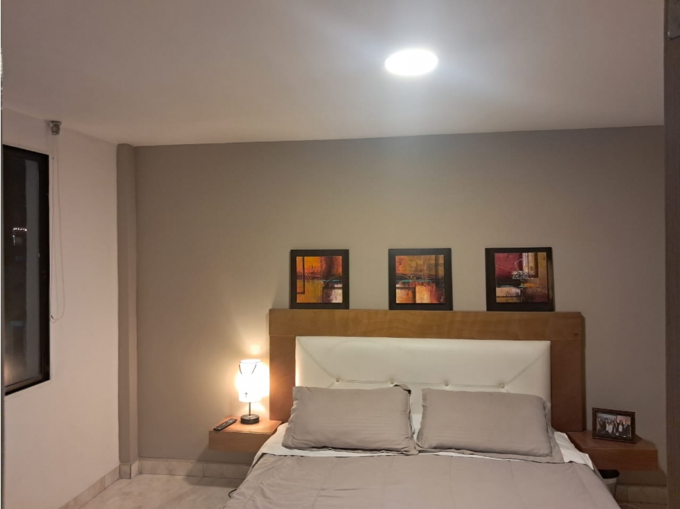 Se vende casa remodelada con terraza y parqueadero en Maraya — foto 4