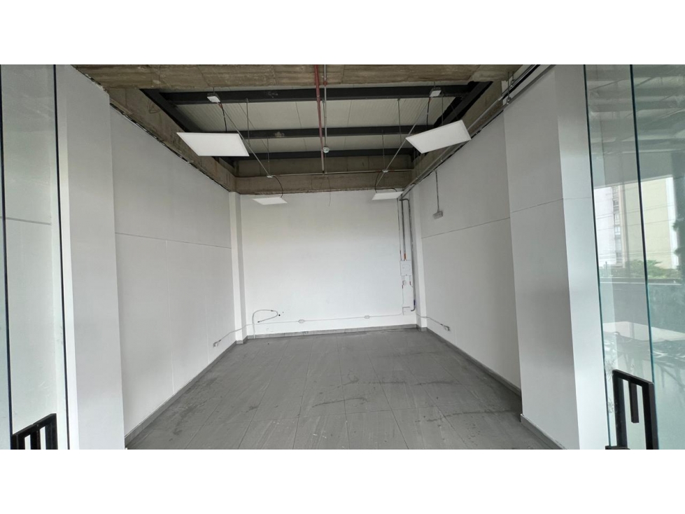 SE VENDE LOCAL EN CONDINA AREA 32.02 M2 - BATARA