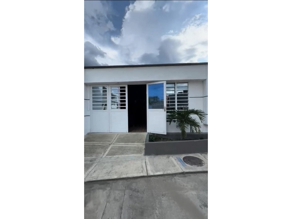 Se vende casa 72 m² en Cartago moderna y amplia