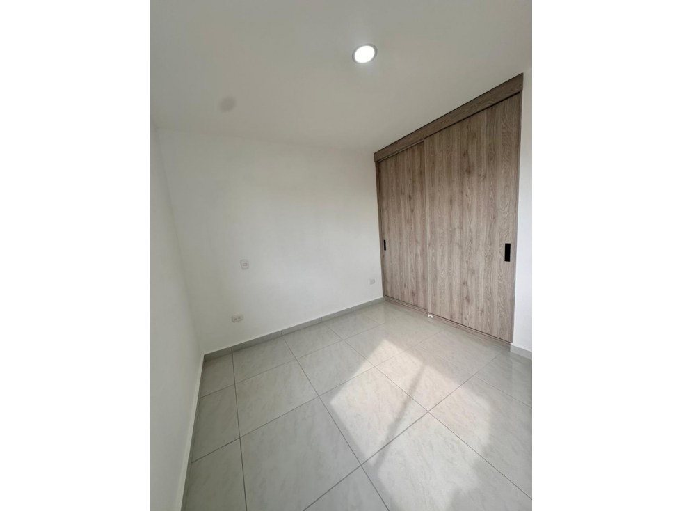 SE VENDE APARTAMENTO SECTOR FRAILES