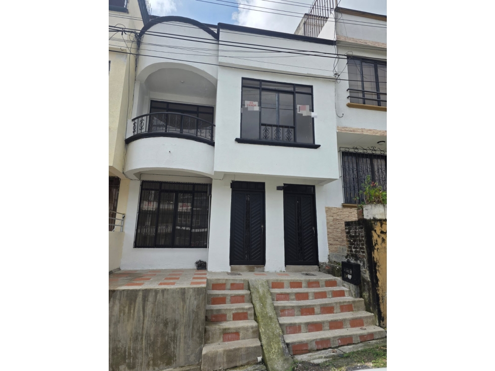 Se vende casa viviendas independientes cerca a la bomba de corales — foto 2