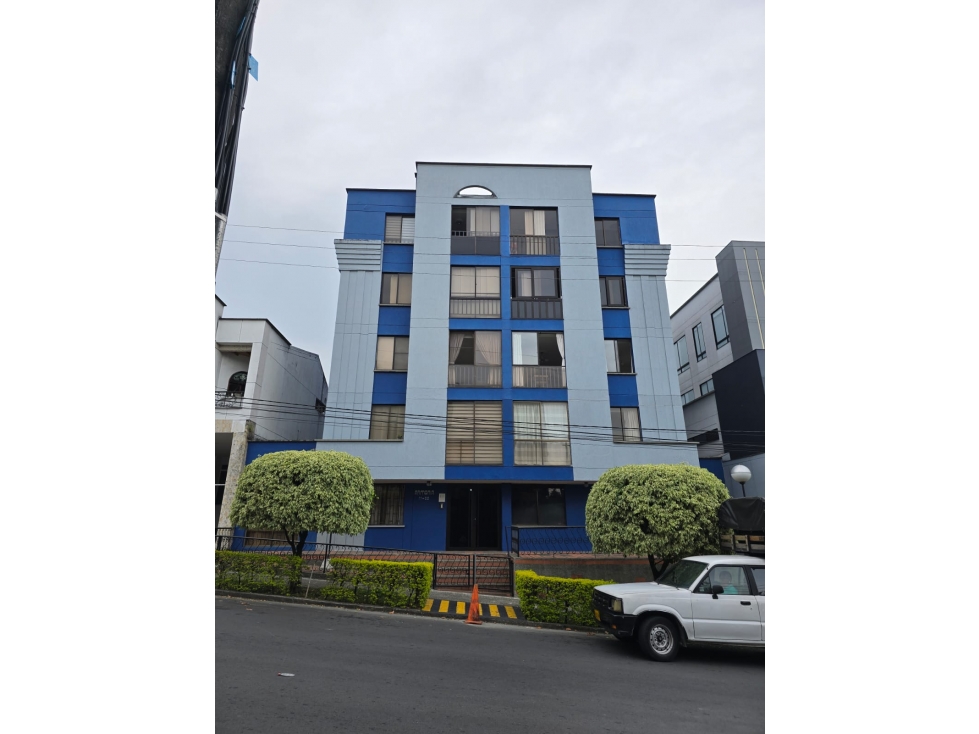 SE VENDE ESPECTACULAR APARTAMENTO CERCA A LA AVENIDA 30 DE AGOSTO
