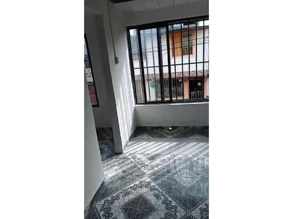 Se vende casa rentable de varios pisos en Dosquebradas