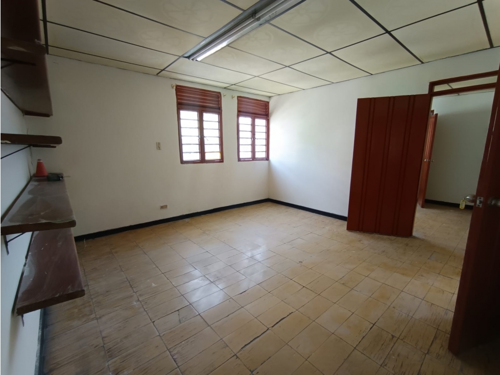 SE ARRIENDA APARTAESTUDIO EN EL CENTRO