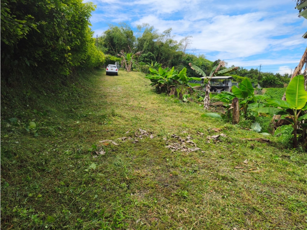 SE VENDE ESPECTACULAR LOTE EN COMBIA