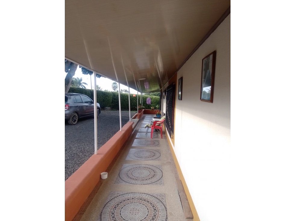 SE VENDE CASA CAMPESTRE EN EL RETIRO CERCA MORELIA AREA 3200 M2 — foto 2