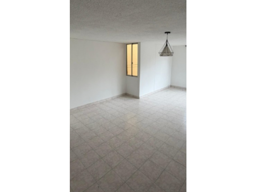 SE VENDE APARTAMENTO EN MARAYA AREA 87.8 M2 CERCA A TODO — foto 3