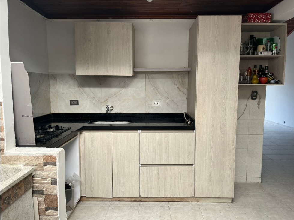 Se vende hermosa casa en Cartago remodelada — foto 2