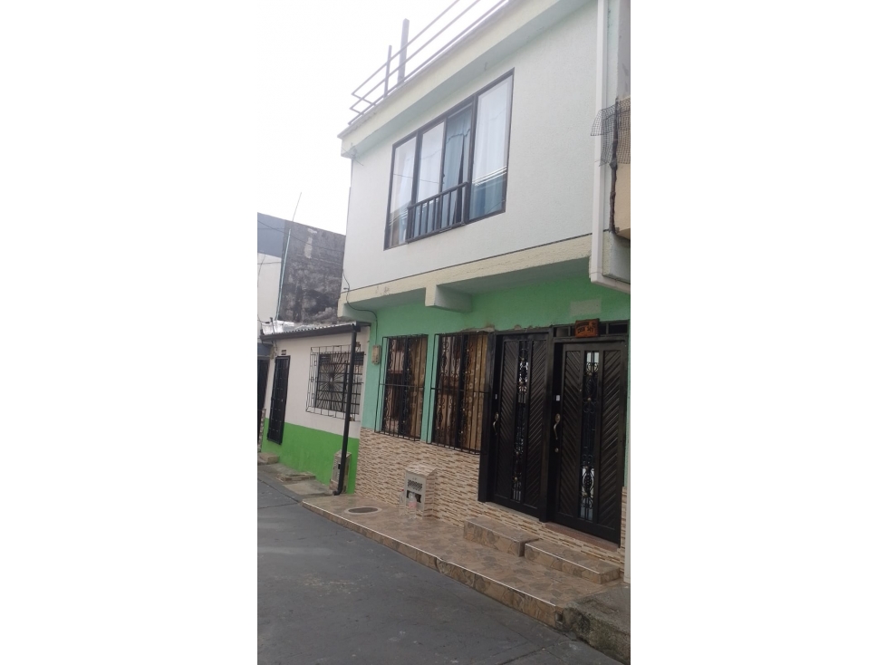 SE VENDE CASA EN CUBA CON VIVIENDAS INDEPENDIENTES
