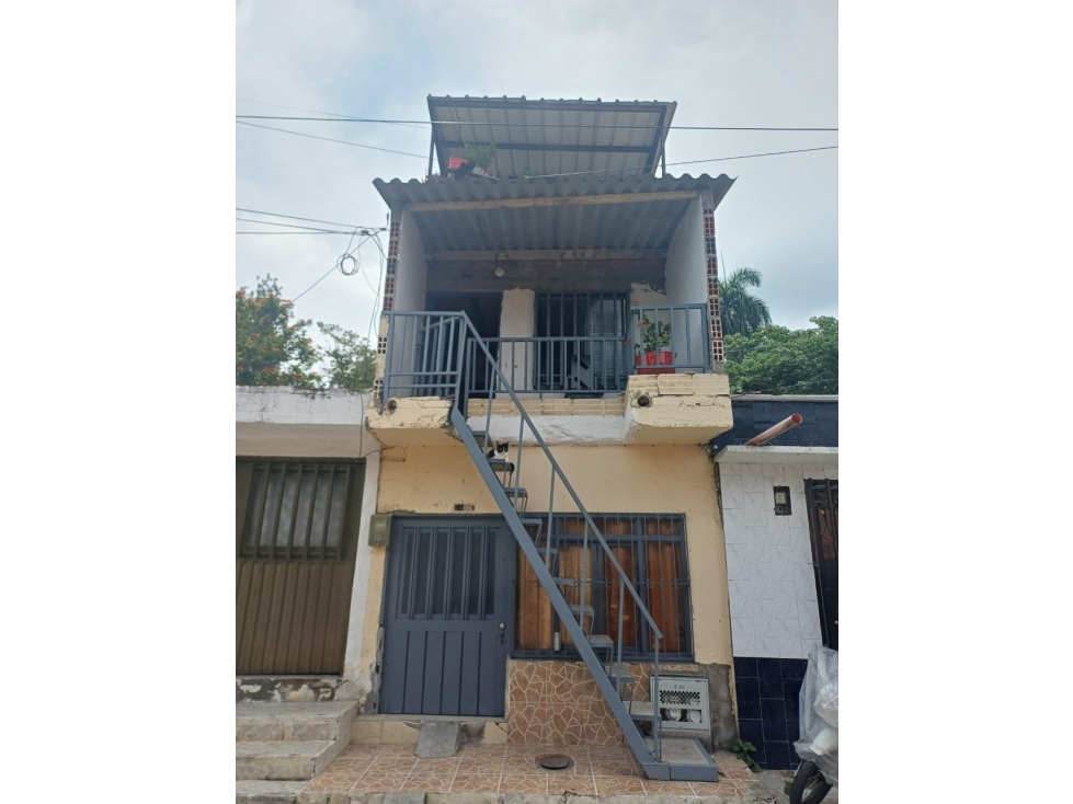SE VENDE CASA CON VIVIENDAS INDEPENDIENTES PUERTO CALDAS RISARALDA