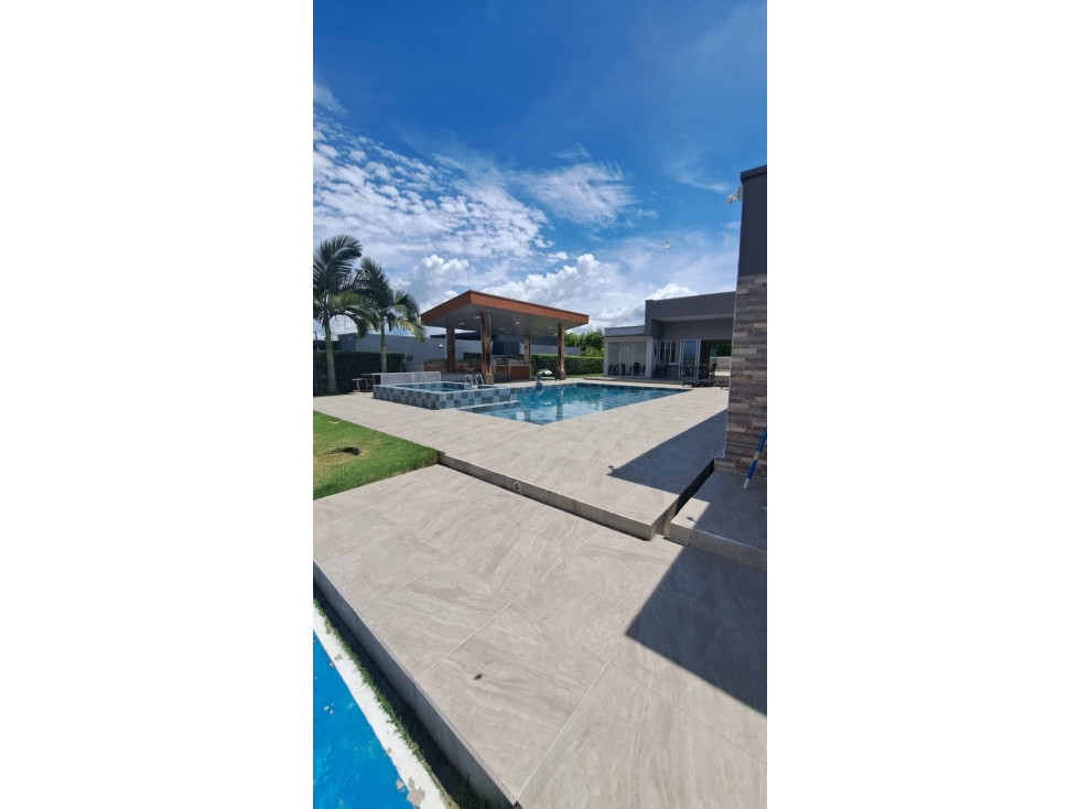 SE VENDE HERMOSA CASA CAMPESTRE EN CERRITOS PEREIRA