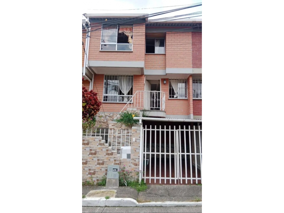 Se Vende Casa De 2 Pisos En Las Antillas San Nicolás