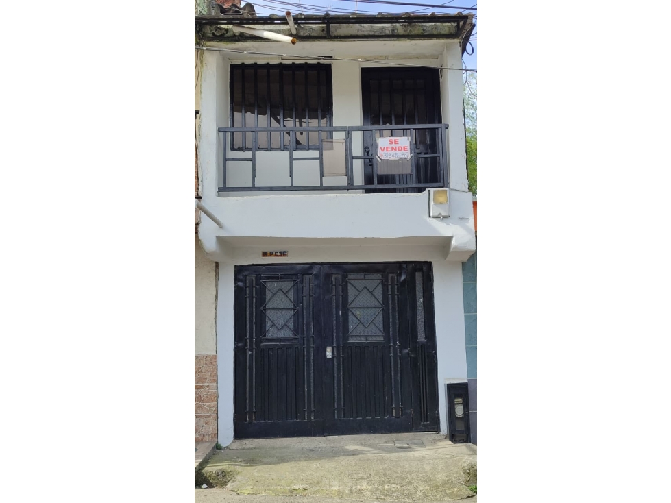 SE VENDE CASA EN DOSQUEBRADAS CON GARAJE O LOCAL