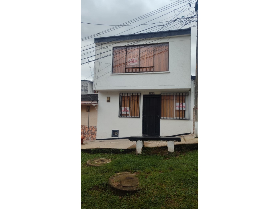 SE VENDE CASA EN EL SECTOR EL CARDAL