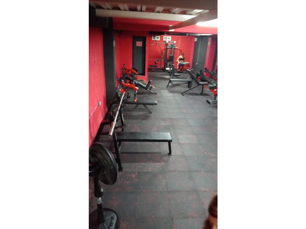 SE VENDE LOCAL EN SOTANO UBICADO EN EL CENTRO DE PEREIRA