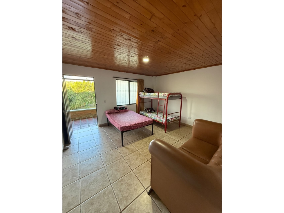 SE VENDE CASA CAMESTRE EN MORELIA AREA LOTE 7250 M2 — foto 2