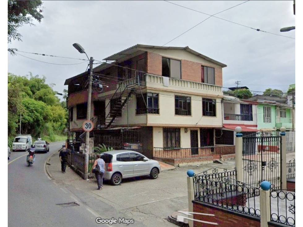 Se Vende Casa De 3 Pisos Con 3 Viviendas En San Fernando