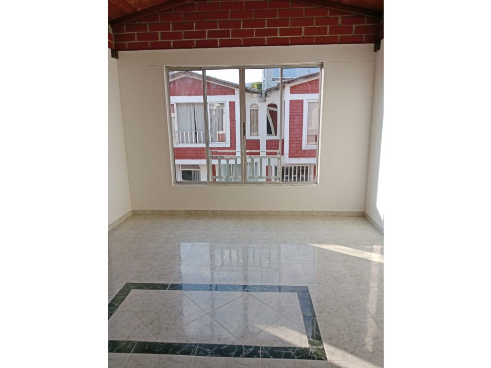SE VENDE CASA CONJUNTO CERRADO SECTOR MILAN DOSQUEBRADAS