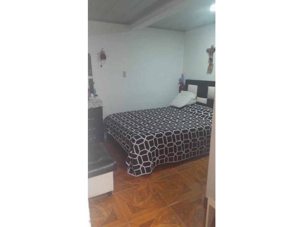 Se Vende Casa De 3 Pisos En Santa Rosa De Cabal — foto 2