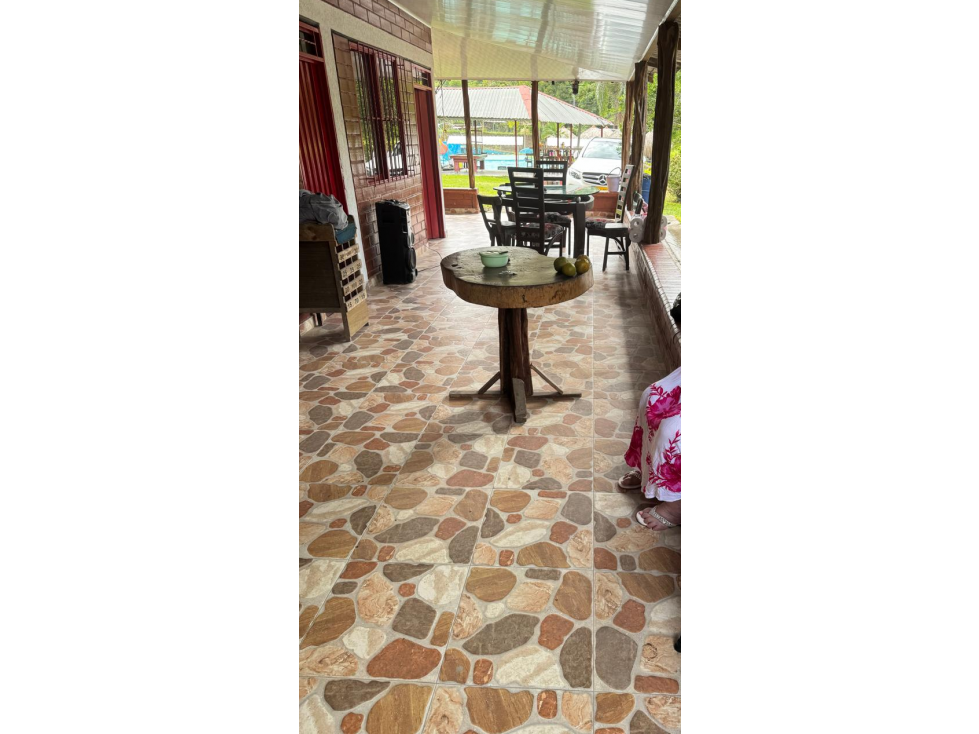 SE VENDE CASA CAMPESTRE EN PIEDRA DE MOLER