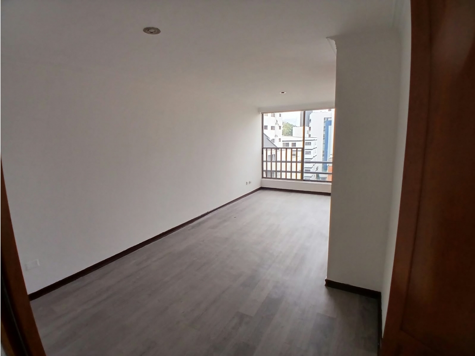 SE ARRIENDA APARTAMENTO GRANDE EN PINARES — foto 5