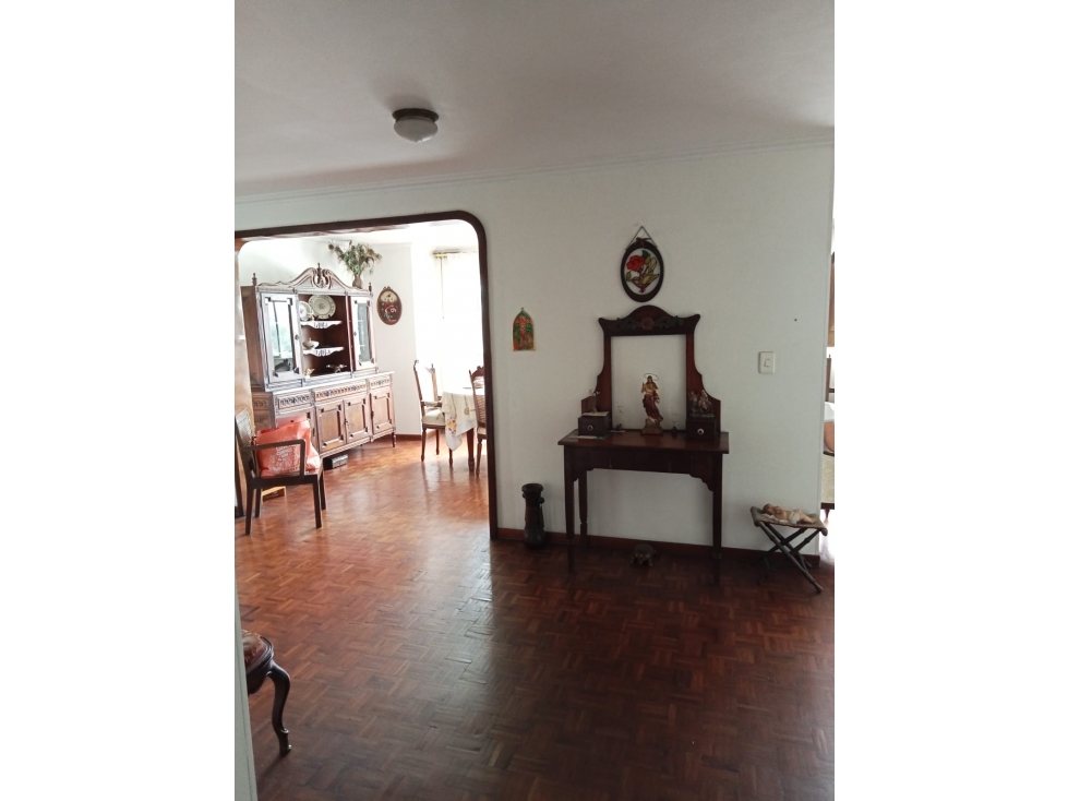 SE VENDE APARTAMENTO EN EL CENTRO AREA 169 MTS — foto 2
