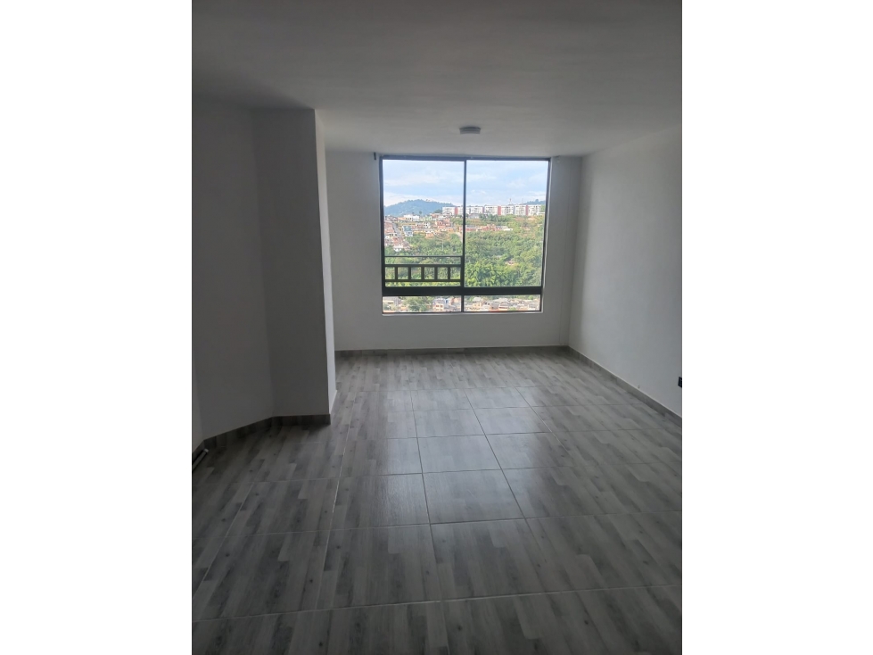 Se Vende Apartamento Remodelado en el Barrio Popular Modelo