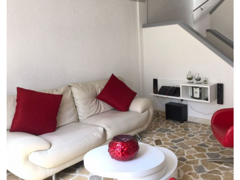 VENTA AMPLIA CASA ALAMOS PEREIRA — foto 2