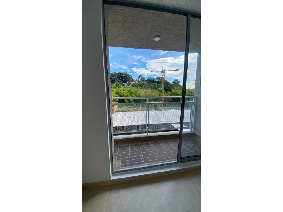 SE VENDE APARTAMENTO EN POBLADO 1 — foto 3