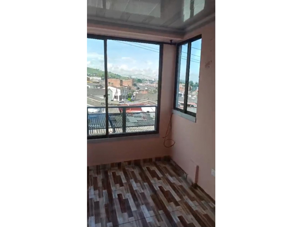 SE VENDE CASA DE 4 PISOS INDEPENDIENTES EN DOSQUEBRADAS — foto 6