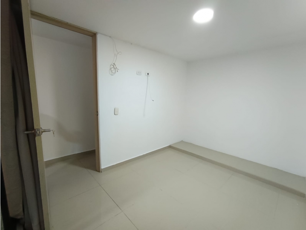 SE ARRIENDA APARTAESTUDIO EN EL CENTRO — foto 4