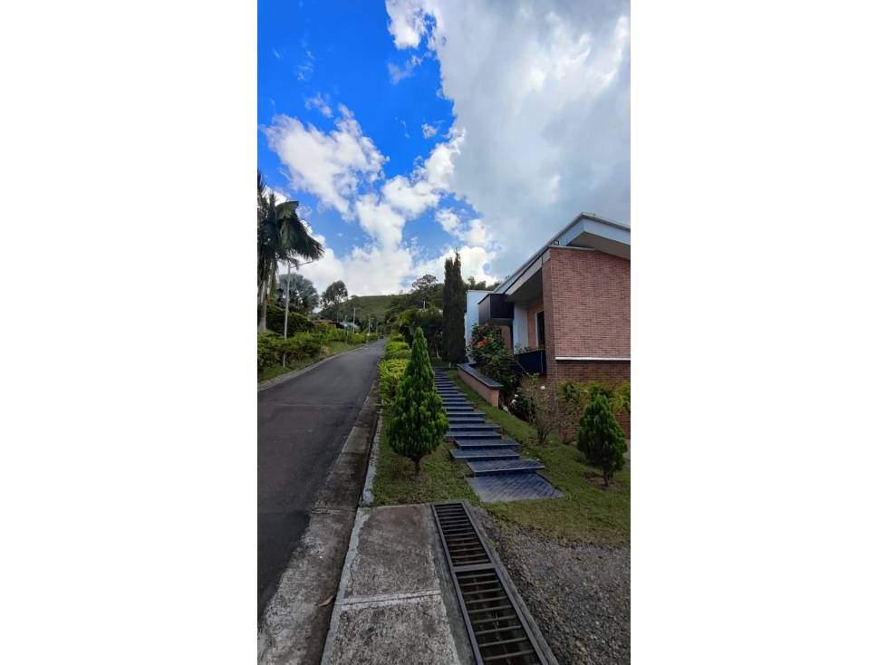 SE VENDE ESPECTACULAR CASA CAMPESTRE EN LA CONDINA — foto 5
