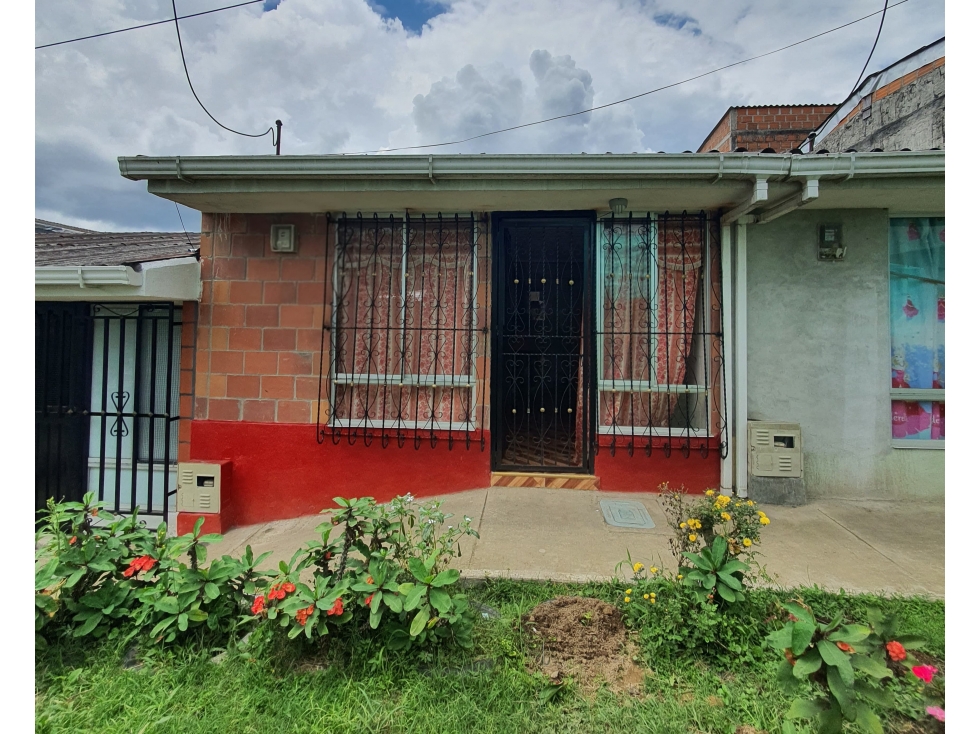 Se vende casa de 1 piso con proyección en Pereira