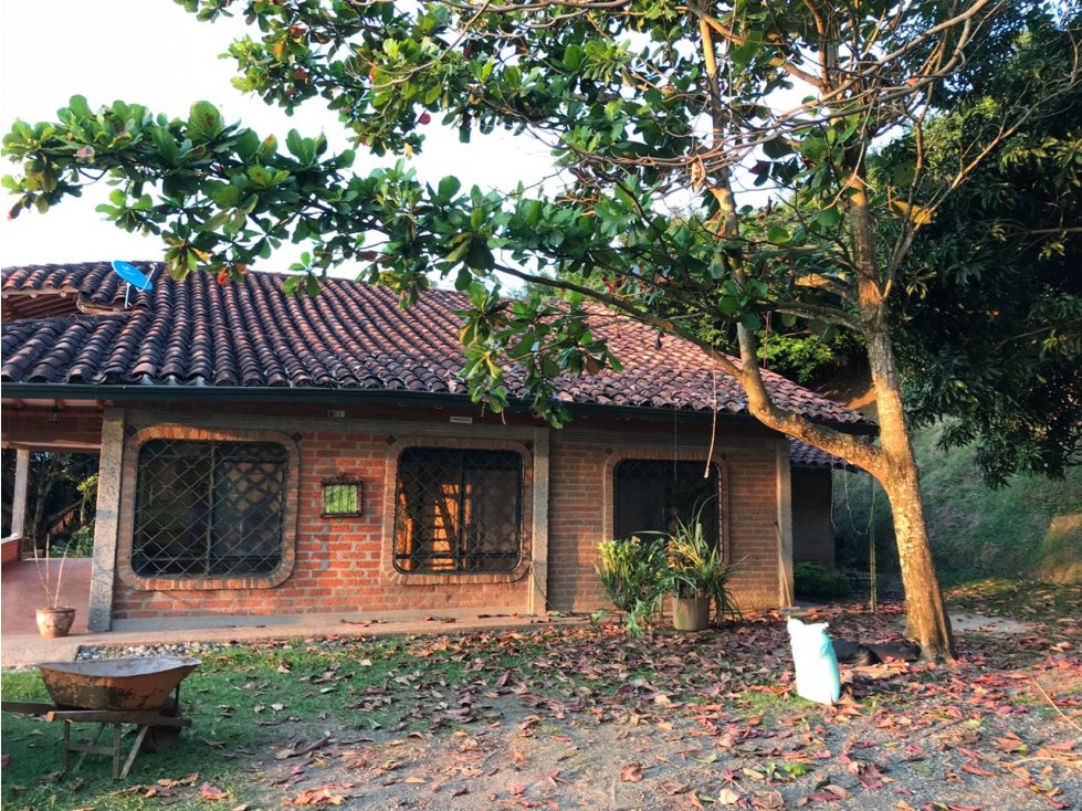 Se VENDE HERMOSA CASA CAMPESTRE EN CERRITOS — foto 3