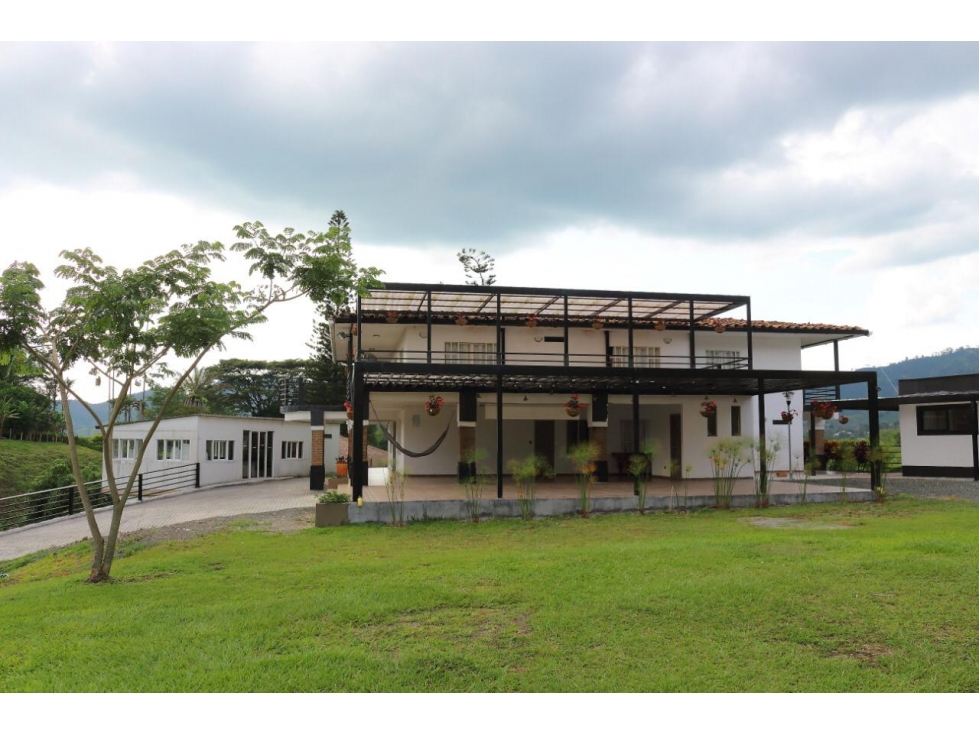 Se vende Hermosa Finca en Combia