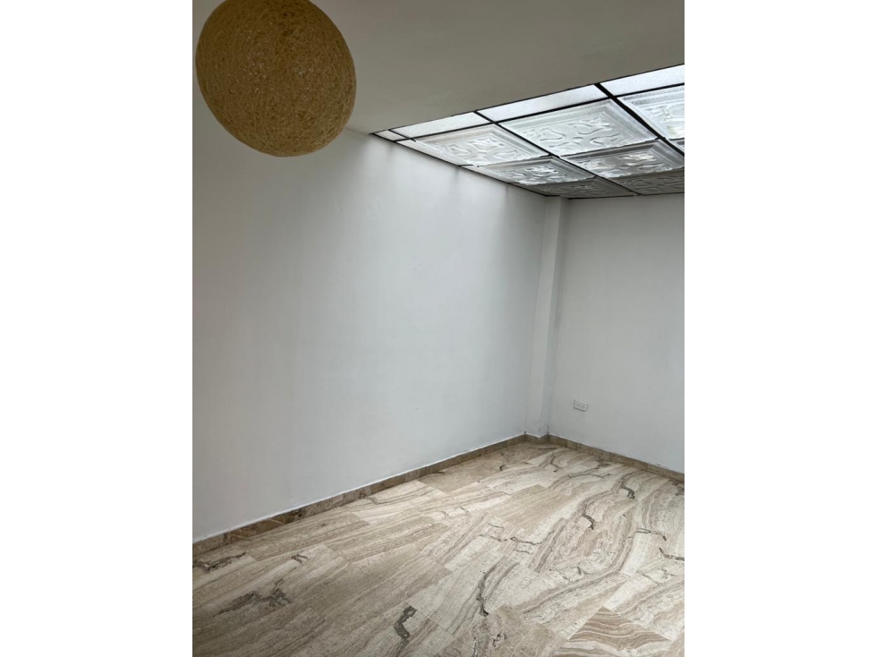 SE VENDE HERMOSA CASA DE 3 NIVELES EN SANTA MONICA DOSQUEBRADAS — foto 4