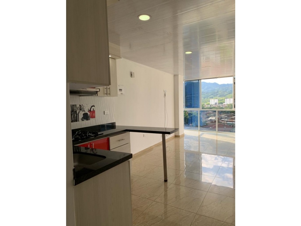 SE VENDE APARTAMENTO SOBRE AVENIDA SIMON BOLIVAR CON ASCENSOR