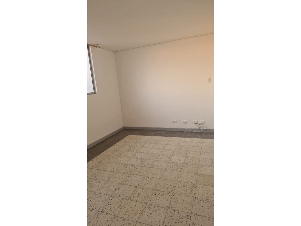 SE ARRIENDA APARTAMENTO EN EL CENTRO — foto 6