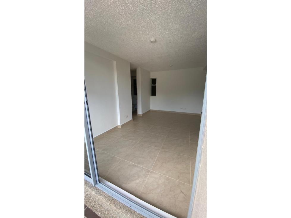 SE VENDE APARTAMENTO EN POBLADO 1 — foto 4
