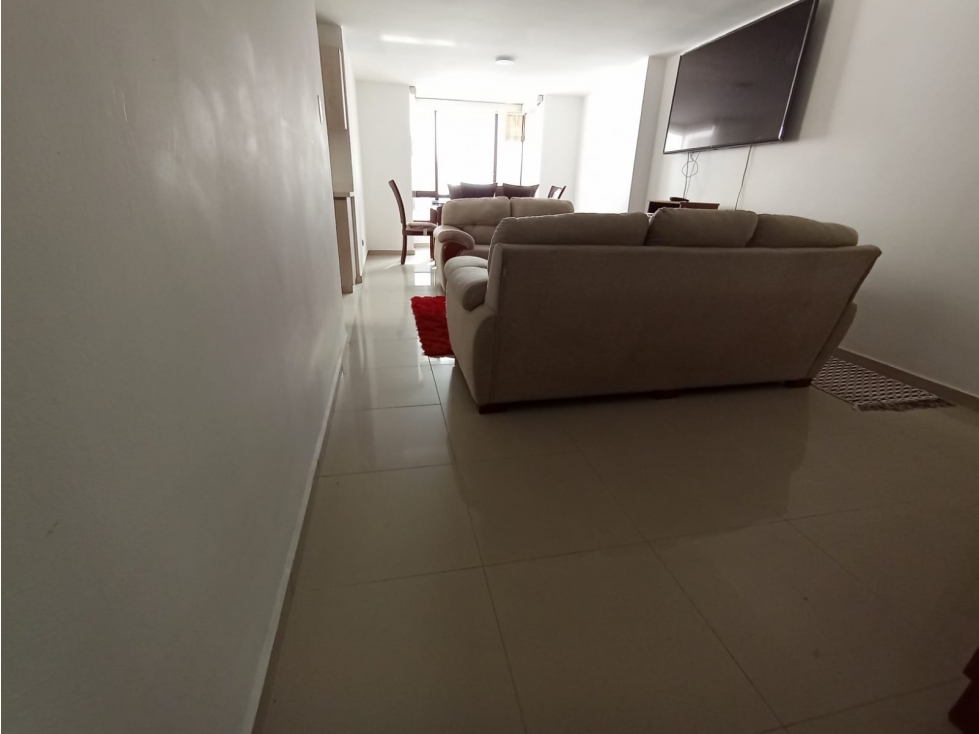 SE VENDE ESPECTACULAR APARTAMENTO EN LA 30 DE AGOSTO — foto 5
