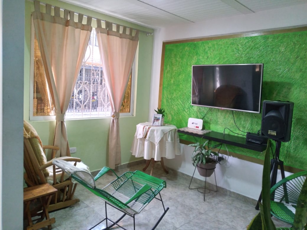 SE VENDE CASA EN SANTA ISABEL