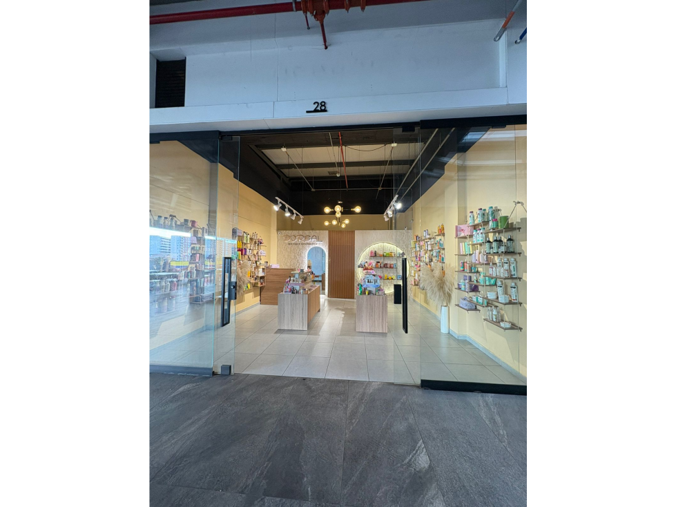 ¡SE VENDE HERMOSO LOCAL EN MALL BATARA PLAZA!