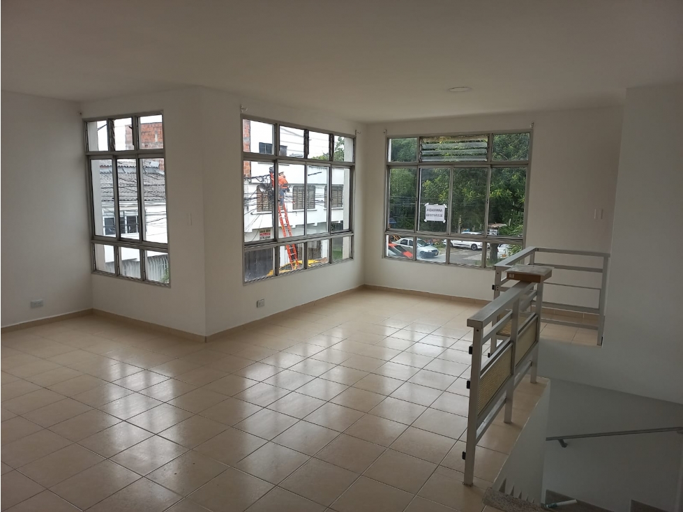 SE VENDE CASA EN EL JARDIN