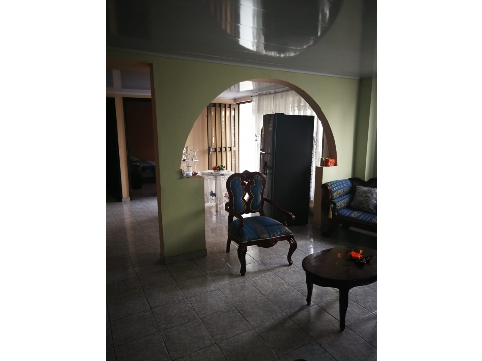 Se vende hermosa casa en la Av 30 de agosto Vivienda independiente — foto 3