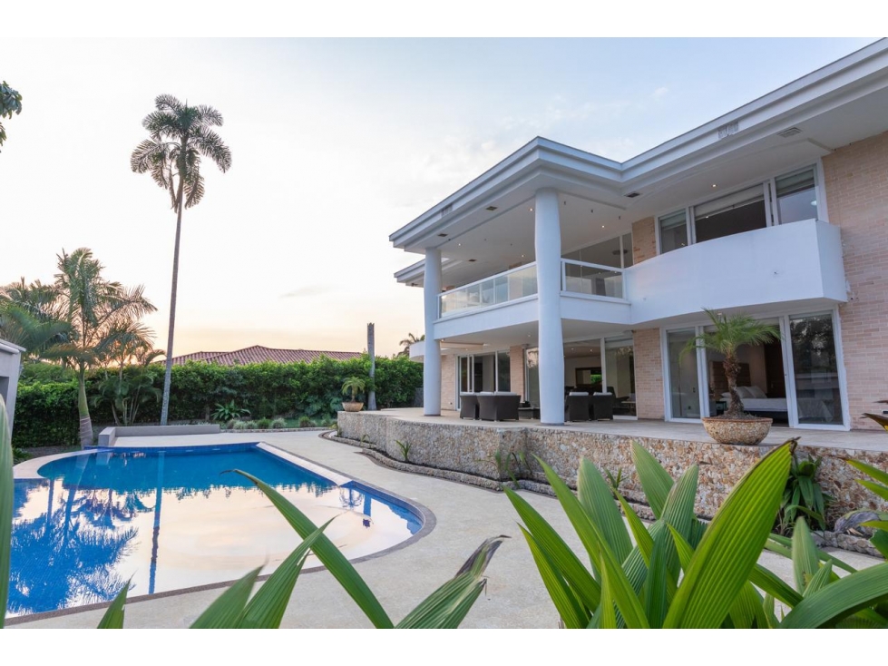 Casa Campestre exclusiva Vía cerritos !!