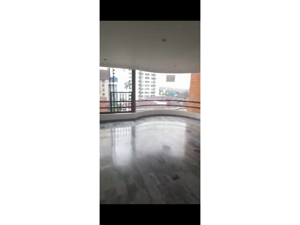 ¡Apartamento en Venta en Exclusivo Conjunto de Pinares! — foto 2