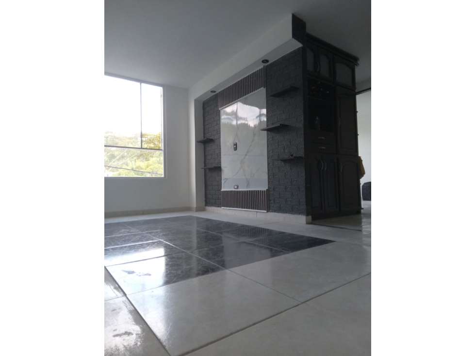 ¡Apartamento remodelado en conjunto parque industrial
