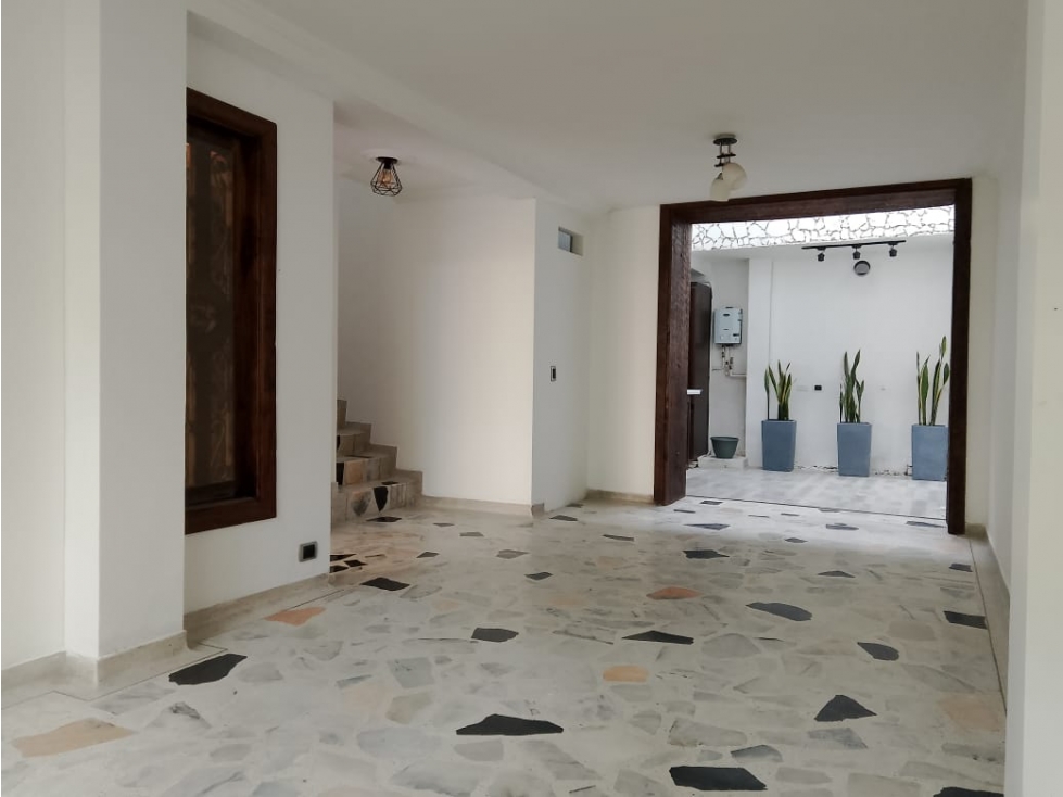 SE VENDE CASA EN CONJUNTO CERRADO POR LA ELVIRA — foto 4